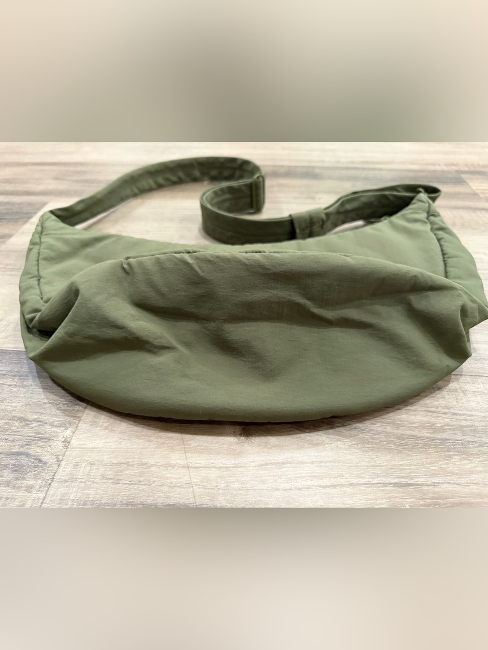 Thacker Cloud Sling Bag – Olive Green Crescent Crossbody - Picture 3 of 6